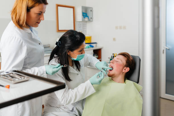 Best Emergency Tooth Extraction  in Goliad, TX